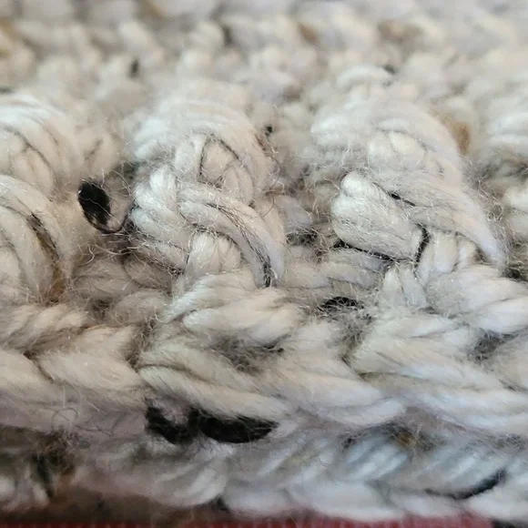 Hand Knit Yarn Crochet Winter Hat with Ponytail Hole - Picture 2 of 8